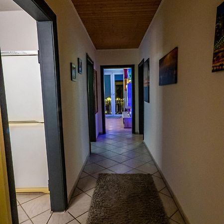 #121 Grosse, Gemuetliche Wohnung In Remscheid-City Exterior foto